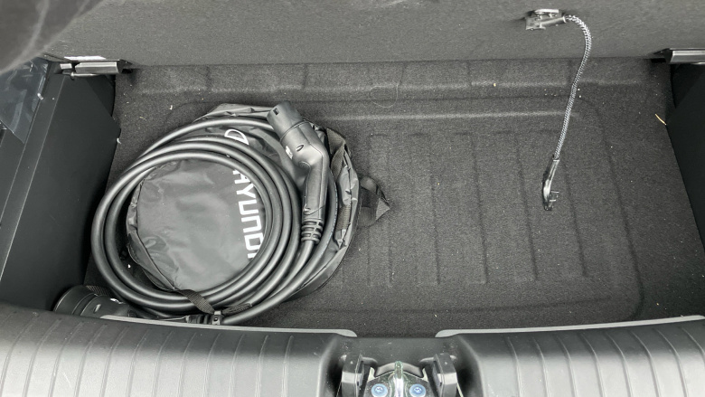 Hyundai INSTER 85kW 02 49kWh 5dr Auto Electric Hatchback